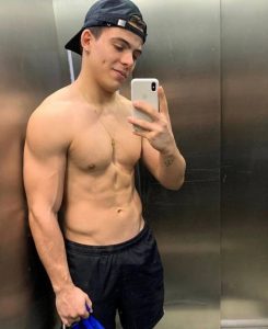 Thomaz Costa Pelado Nudes vazadas do ator no Onlyfans Audiência da TV