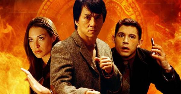 Filme O Medalhão com Jackie Chan vai passar na Sessão da Tarde