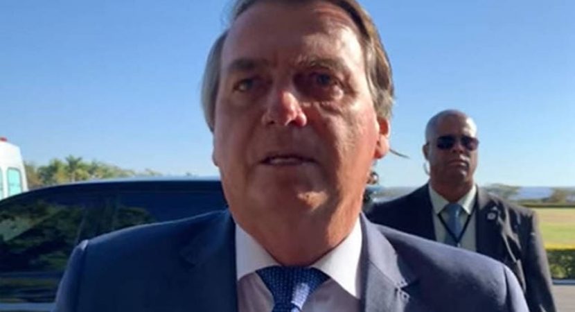 Bolsonaro cogita desistir da eleição em 2022