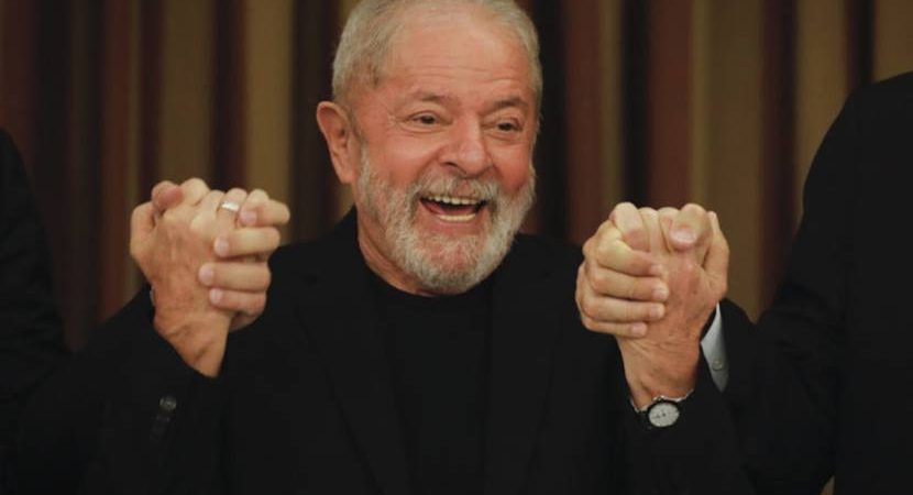 Lula vence eleições 2022