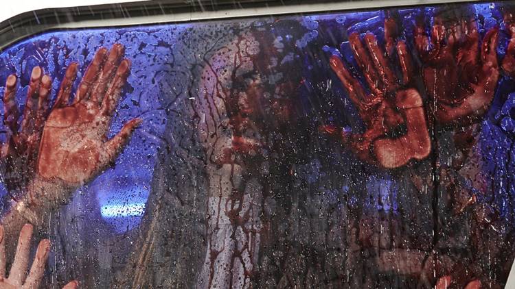 O Massacre da Serra Elétrica O Retorno de Leatherface Critica