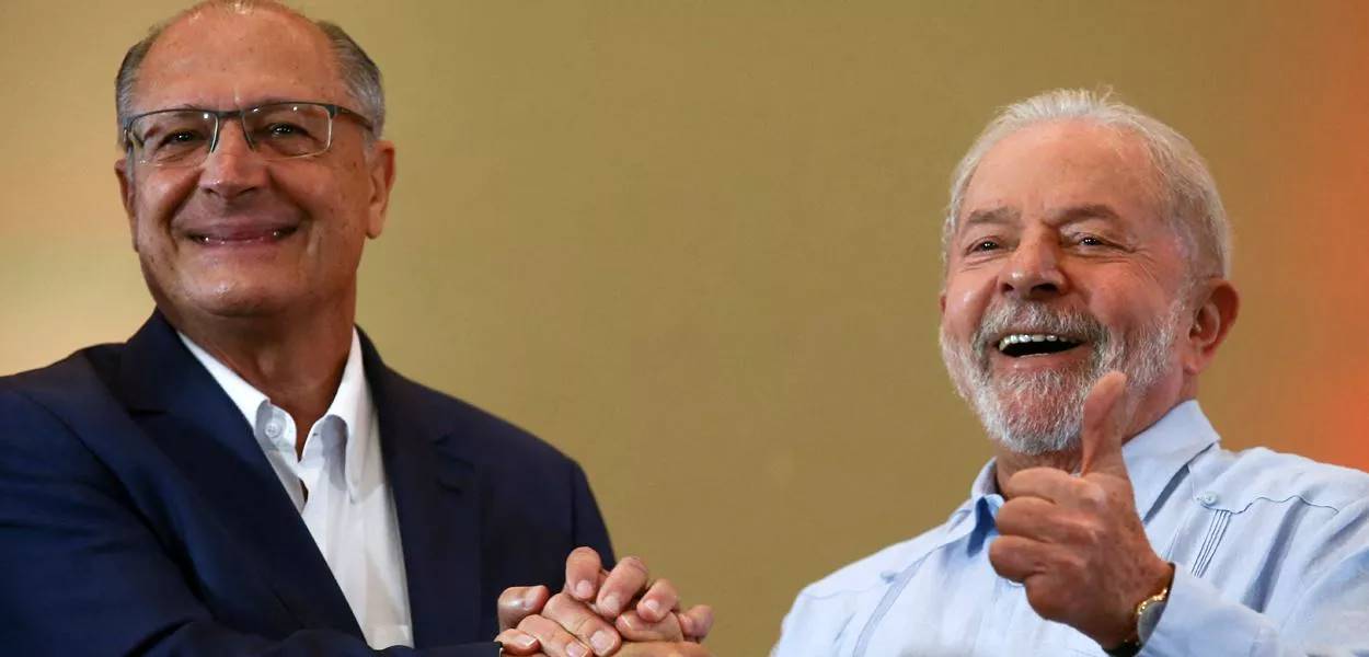 “Lula está com Alckmin e Bolsonaro com Ustra”, afirma Celso Rocha de Barros