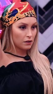 Carla Diaz Nua - Fotos vazadas da atriz pelada na playboy - Audiência da TV